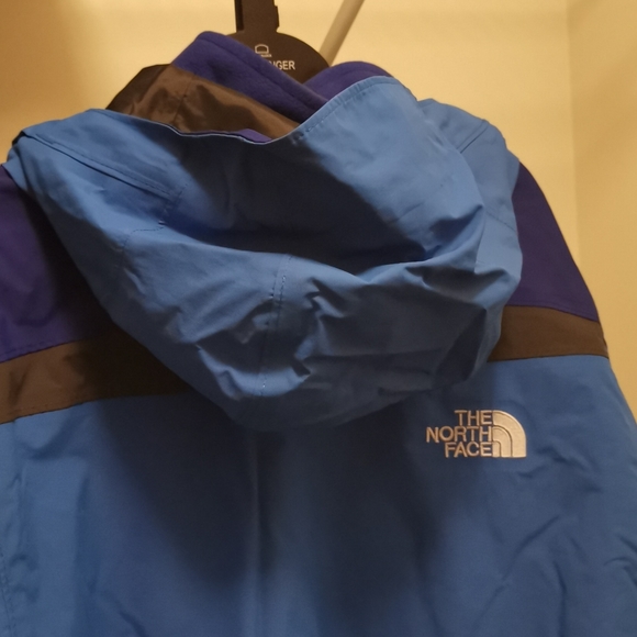 The North Face Windbreaker with fleece - Picture 5 of 7